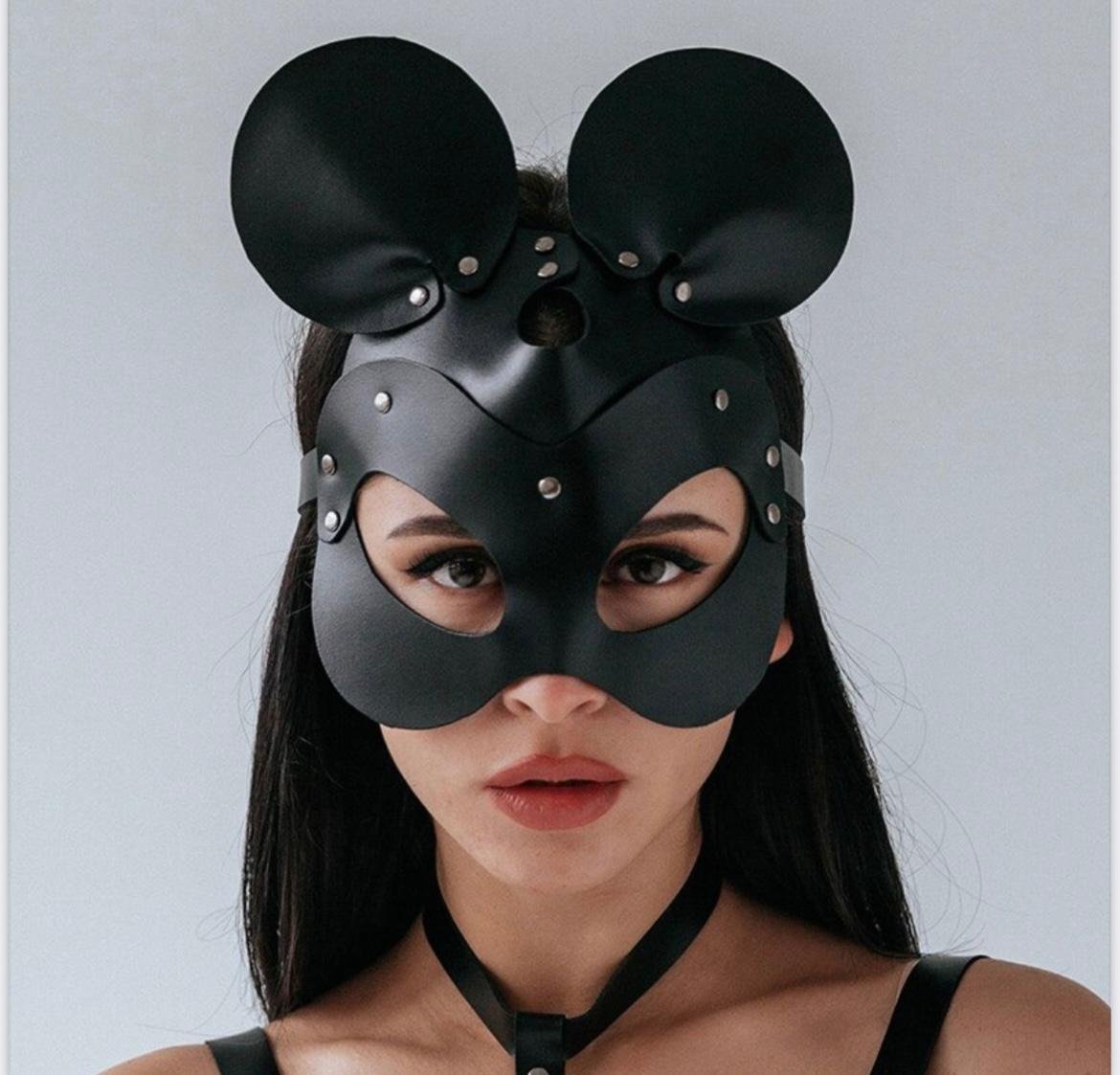 SİYAH DERİ FANTEZİ MASKE
